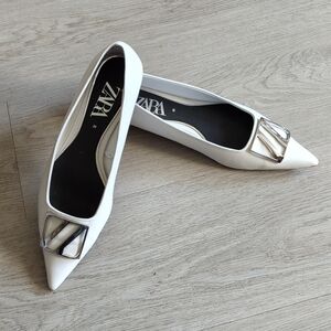 Zara flats